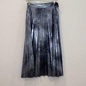 Romeo + Juliet Couture Skirt Pleated Midi Silver Black RJ44164 Medium